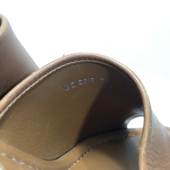 Tan Steve Madden Clogs Size 7 - Picture 6 of 6